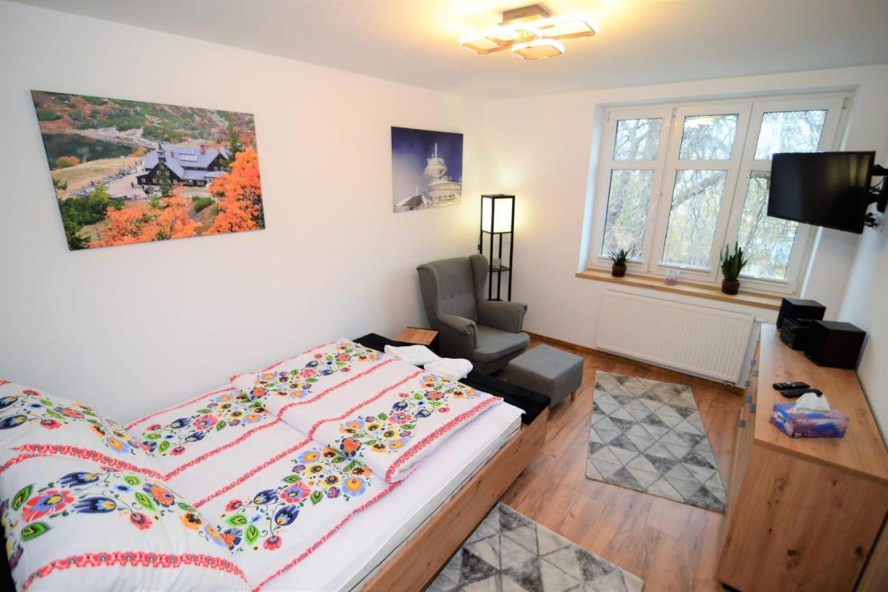 Apartament De Luxe Emily カルパッチ エクステリア 写真